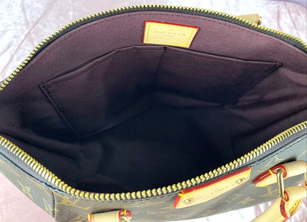 ルイヴィトンバッグ角部分ディテール